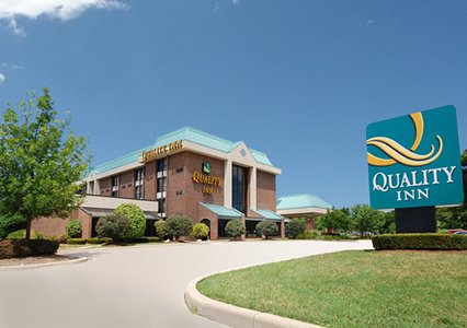 Quality Inn Schaumburg 01.[1]